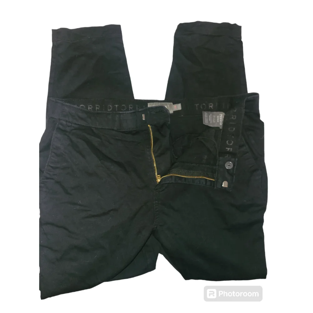 Torrid Feel The Fit Black Pants Size 10